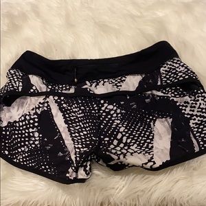 lululemon size 6 speed up short
